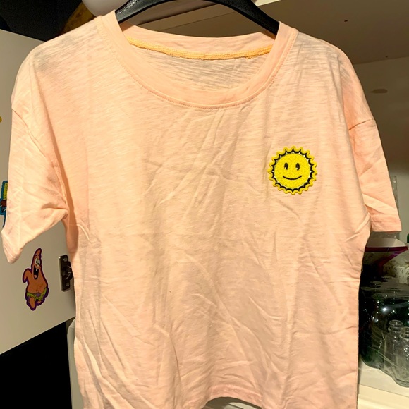 Smiley sunshine crop top one size Light pink NWOT - Picture 2 of 7